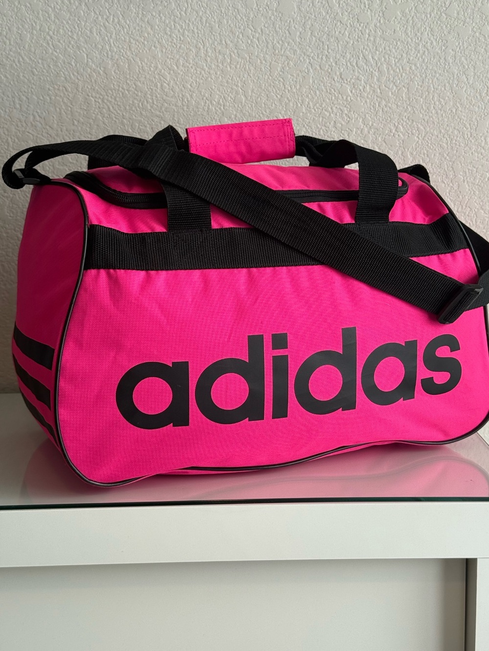 Adidas Core Diablo Duffle Gym Bag in Hot Pink NWOT - Picture 7 of 9